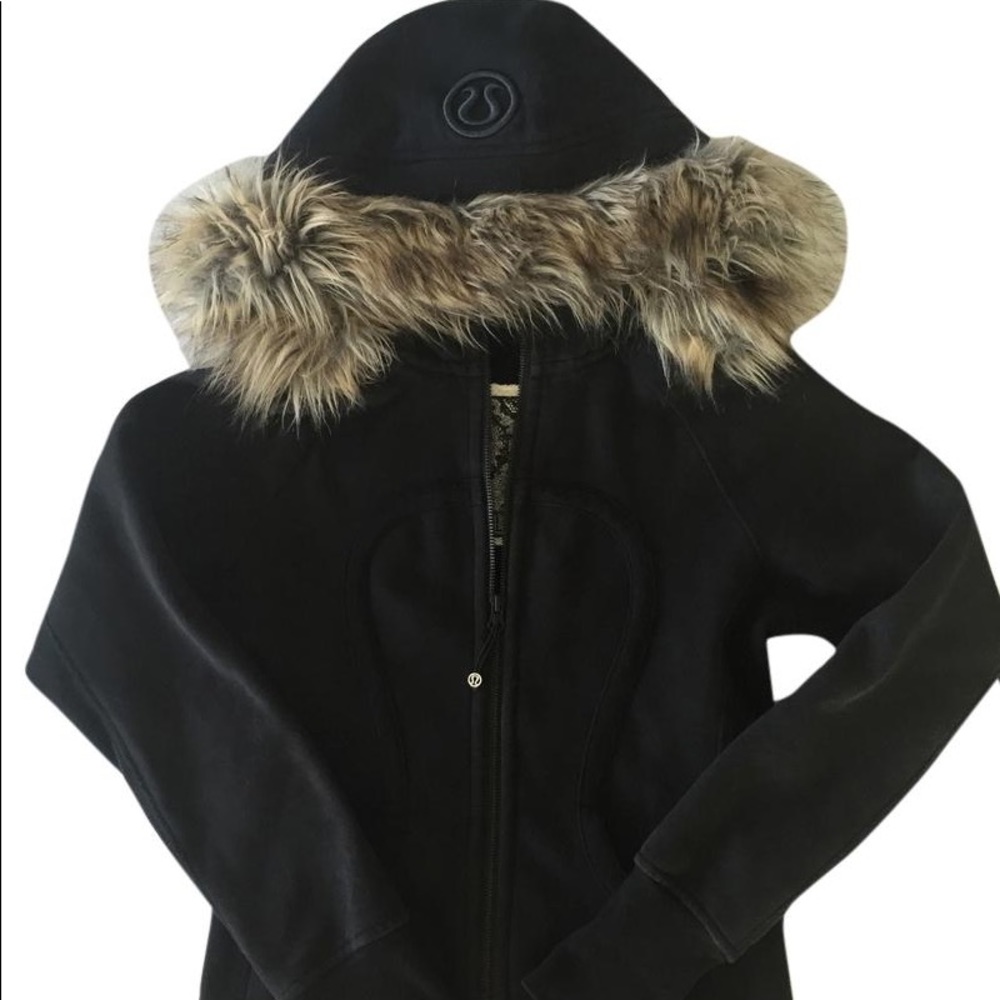Lululemon Special Edition Scuba Hoodie w/ fur hood